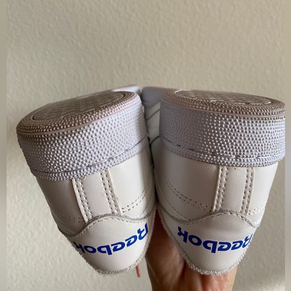 Classic Reeboks - Picture 8 of 10